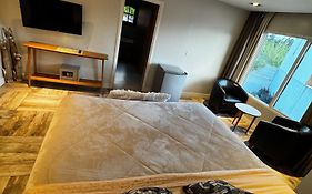 Victoria Bed&Breakfast 1 A 3Km Aeropuerto Ezeiza 1 Viaje Free